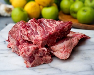 Свинина на кости охлаждённая 1 кг - купить в Асаликенте
